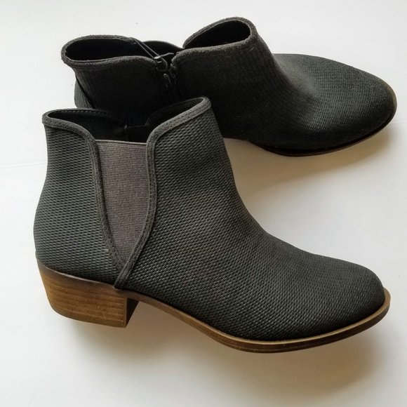 KENSIE | Gerona dark grey suede perforated bootie - Picture 5 of 7